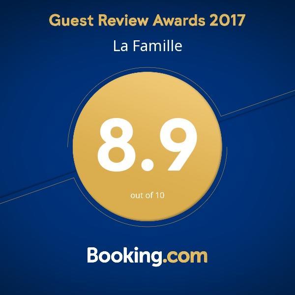 ホテル La Famille バギオ エクステリア 写真